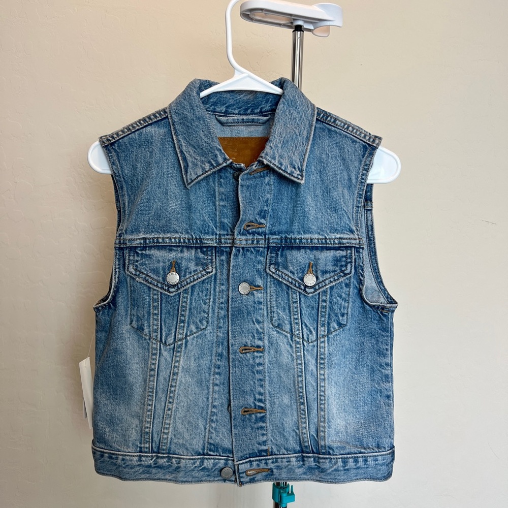 Aritzia Denim Forum The Bridget Vintage Denim Vest